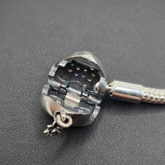 Sparkling‎ Heart Snake Chain Charm Bracelet 7.9 in (NWOT) - Picture 3 of 4